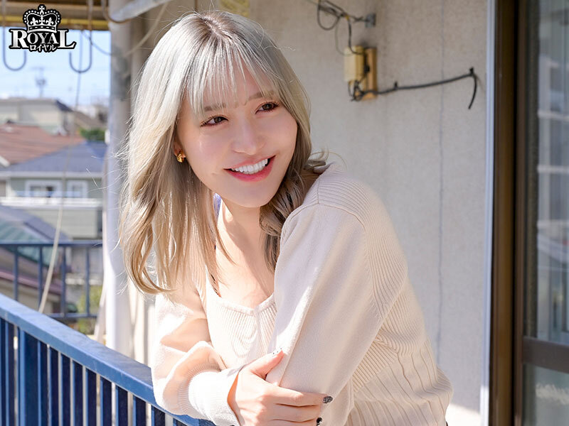 覗きの罰は痴女サド搾精10発!?隣の巨乳ギャルお姉さんの射精ペットになった僕。 百永さりな