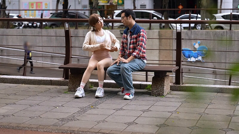 「突然ですが家に行ってもいいですか?」ジョギング中の台湾美女に声かけてカメラの前でエロマッサージを見せてもらっちゃいました!!