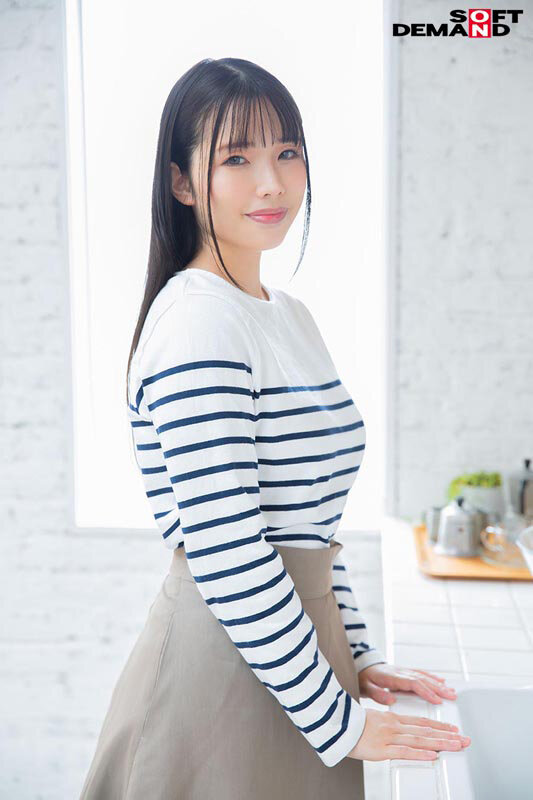 優しい家族に包まれて愛を育む幸せ奥さん 早瀬文乃 32歳 AV DEBUT