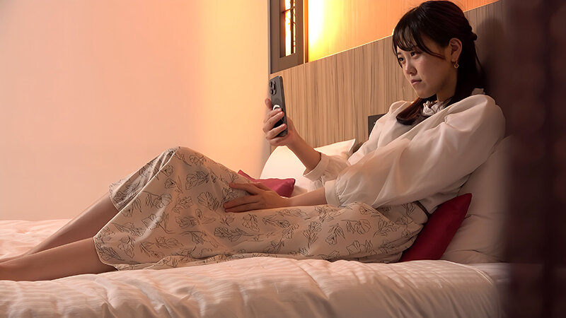 ビジネスホテル覗き出張女子社員オナニー#8 スレンダー
