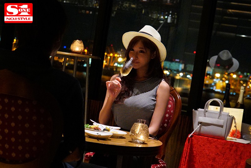 総密着日数395日!盗撮カメラ308台!協力者116名!大人気エスワン女優たちがイケメンナンパ師に引っかかって、SEXまでしちゃった一部始終。全タイトル全コーナー完全コンプリートベスト