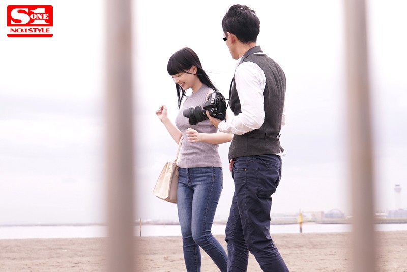 盗撮リアルドキュメント！ 密着27日、鈴木心春のプライベートを激撮し、雑誌編集者を装ったイケメンナンパ師に引っ掛かって、SEXまでしちゃった一部始終