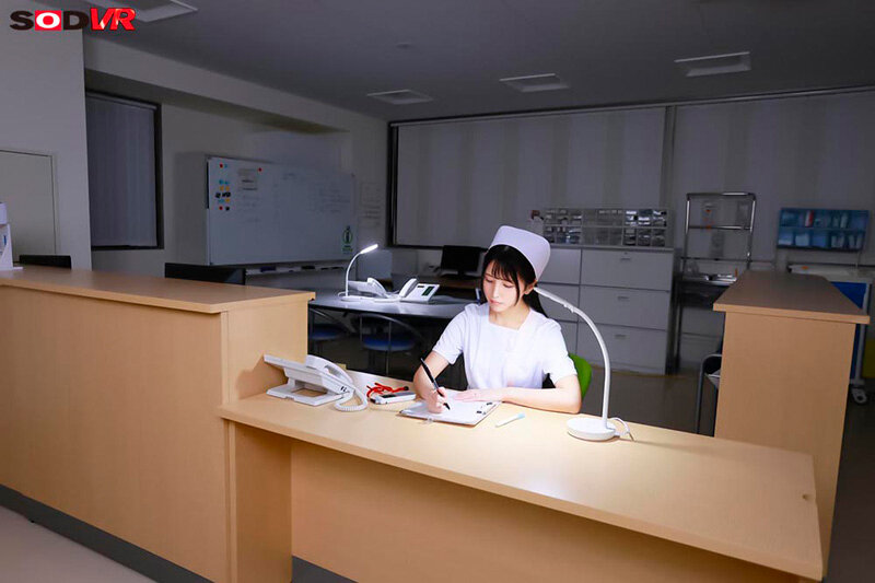 【VR】【8K】院内露出NTR 僕を邪険に扱う元カノナースをナースコールで呼び出して奉仕精神を徹底的に理解らせる。 倉木しおり