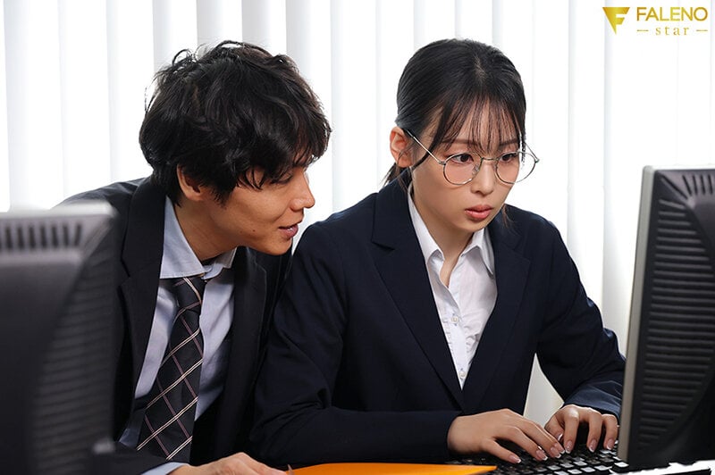 デリヘル呼んだら未来が明るい新入社員女子が来たので会社内でも言いなりSEX人形化 時田亜美