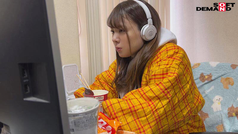 新卒2年目 編集部 生田優梨 有給取って、ぶっかけ精子に溺れました