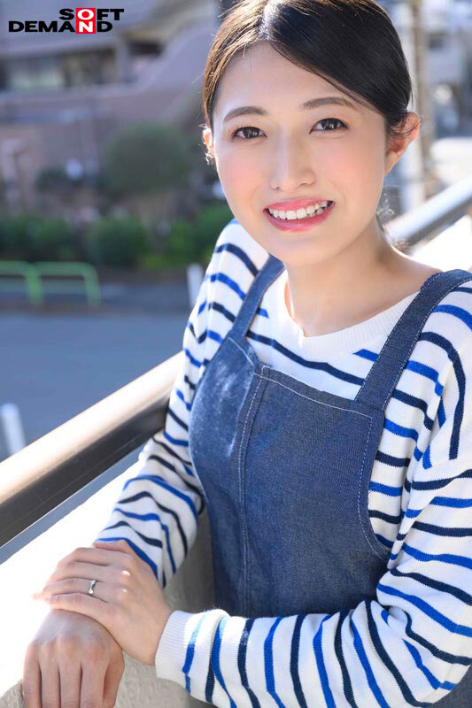 「人の役に立つことが大好き」こども食堂でボランティアに従事。料理が得意なお漏らし奥さん 足立美緒 30歳 最終章 「中に出されるなんて何年ぶりだろう」旦那以外の男と生SEXに溺れて行く5日間 自宅不倫中出しの記録