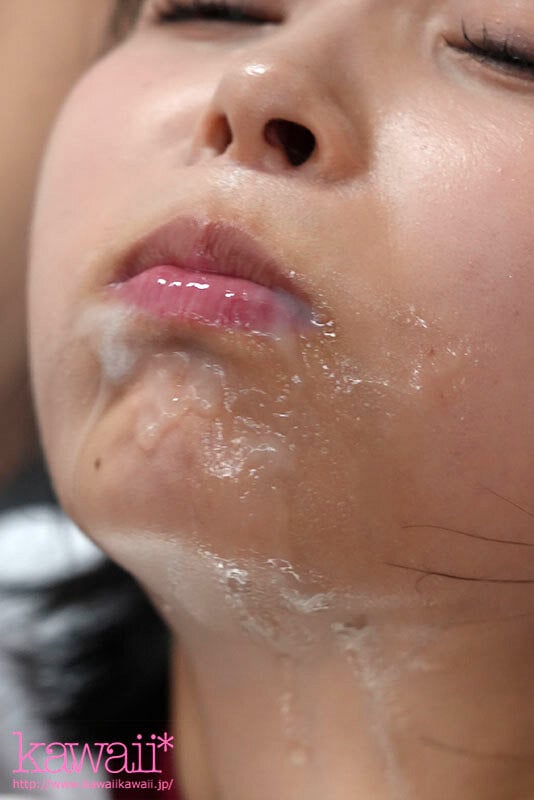 委員長は白く汚されたい~制服美少女の変態妄想ザーメントランス~濃厚ドロドロ大量精液ネバスペ 怒涛の大乱交ぶっかけ59発 日向なつ