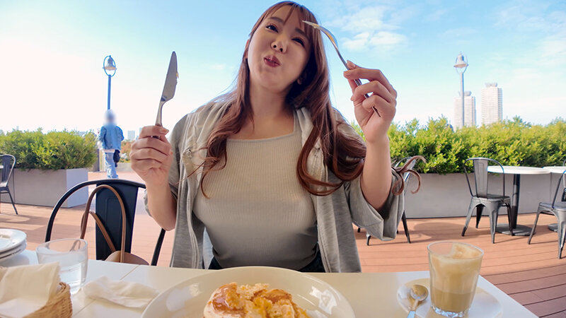 ノーブラ熟巨乳ムチムチおっぱいデート 波多野結衣