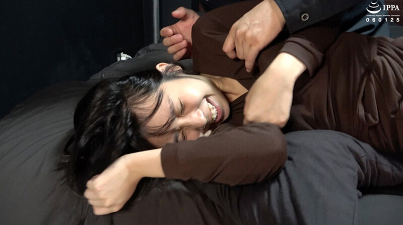 「笑顔が可愛いもなかちゃんのくすぐり感度を再チェック!」わかしラボ WAKA-067 千石もなか 1