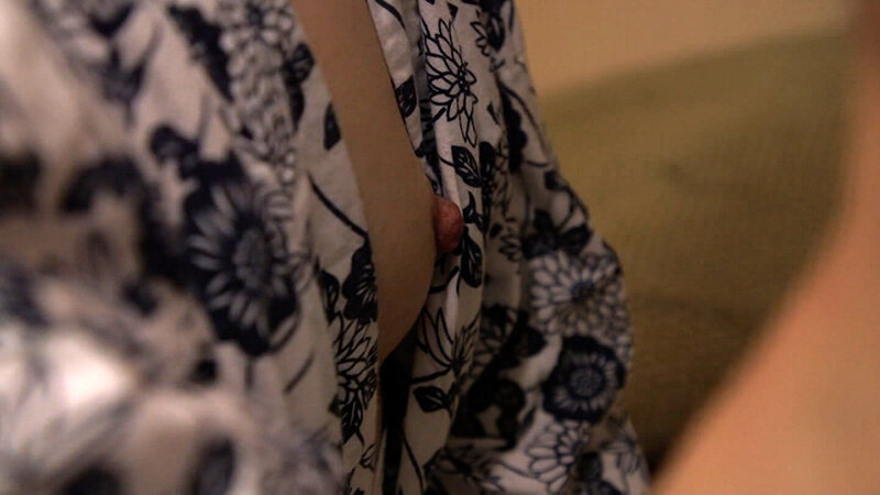 「私のせいで欲求不満なら手伝いますよ」熟女の口にザーメン発射!性欲の昂ぶりがおさまらない二人は禁断の背徳SEXに溺れる!