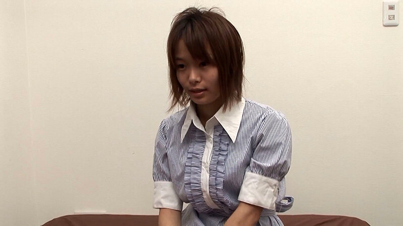 旦那は仕事に夢中で寂しさMAX！まだ結婚半年の奥様は人恋しさでAV出演！旦那には見せられないエッチな顔でイキまくり！