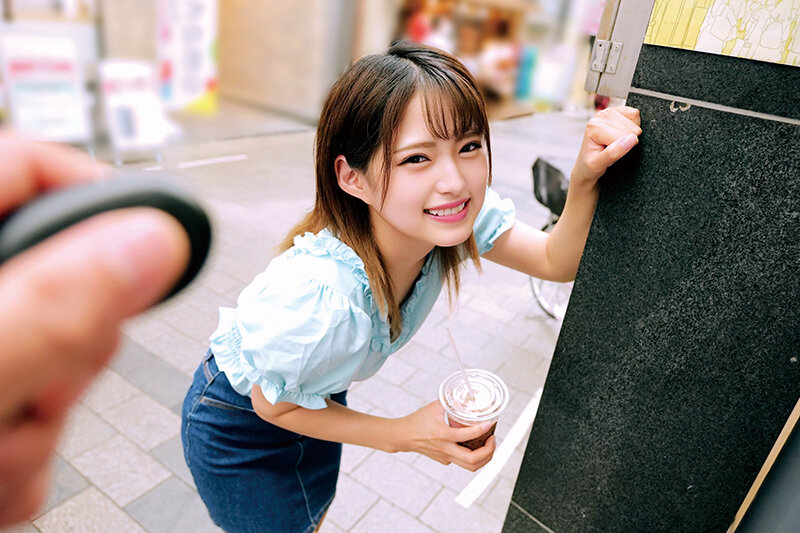 素人美少女とリモコンバイブお散歩「もう我慢できません…//」人混みの中ビクビク震えてイキまくってしまう女子たち！人生初の羞恥プレイでまさかのエロスイッチオン！みつきさんゆらさん