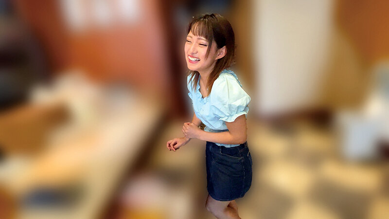 素人美少女とリモコンバイブお散歩「もう我慢できません…//」人混みの中ビクビク震えてイキまくってしまう女子たち！人生初の羞恥プレイでまさかのエロスイッチオン！みつきさんゆらさん