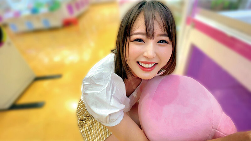 素人美少女とリモコンバイブお散歩「もう我慢できません…//」人混みの中ビクビク震えてイキまくってしまう女子たち！人生初の羞恥プレイでまさかのエロスイッチオン！みつきさんゆらさん