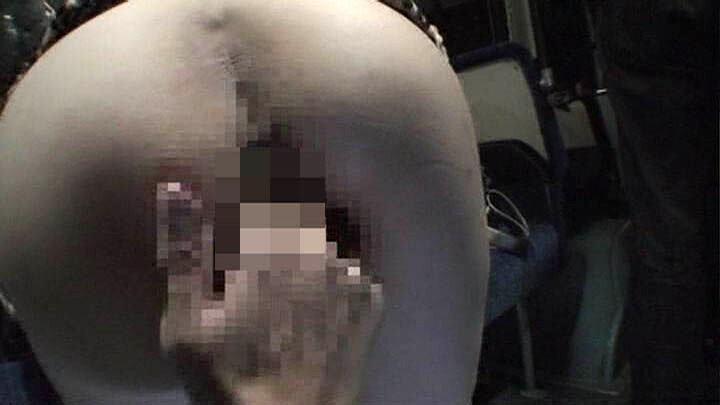 変態痴●集団狙われた人妻バス編4時間2 16人