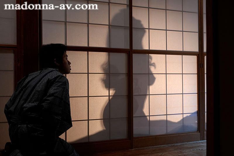 毎晩旦那とヤリまくる絶倫叔母と一泊二日の搾精旅行 ヌカれまくって性に目覚めた童貞の僕は… すべて忘れて連続中出し交尾にハマってしまった。 風間ゆみ