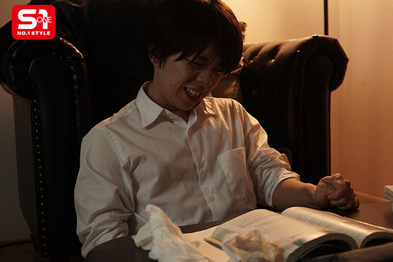 僕が3年間憧れ続けた女教師は童貞仲間で親友の絶倫チ●ポに一瞬で、メス堕ちした 楓ふうあ