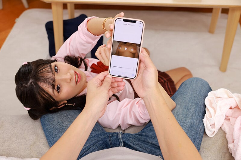 【VR】【8K VR】全視野180°超・天井特化<極> 幼馴染の家で中間テストの勉強会。お勉強は出来ないがすっごくオマセでグイグイくるギャルに何度も射精させられて… 杏ここ
