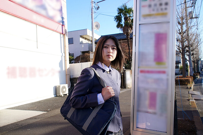 「気弱な子だと思ったら…」痴●したオヤジを死角に連れ込み精子が出なくなるまで説教射精させる痴女子○生 生意気J○みつき