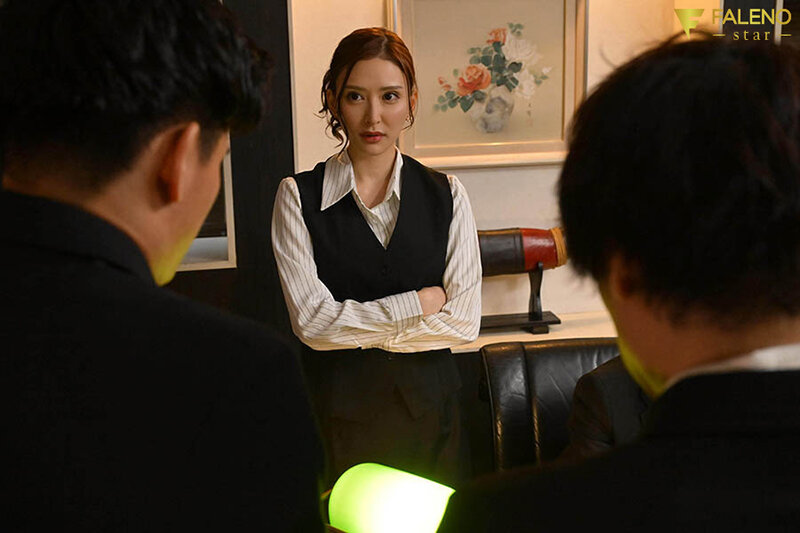 深夜残業中に行列ができるOL中出し肉便器高慢経理を社員総出で孕ませ編 藤井蘭々