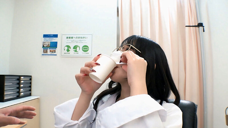 「これも検査なんですか!?」「はい!立派な検査です!」真面目な顔して敬語で診察~飲尿~中出し・精飲でしつこいくらいに捕精(ほせい)検査してくる泌尿器科の極淫痴女医#01 西野医師