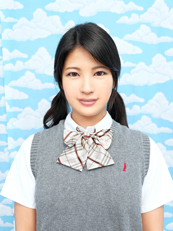 素人女子〇生 ラップ1枚隔ててお兄ちゃんと素股体験して発射できたら賞金GET！！ 水谷あおい