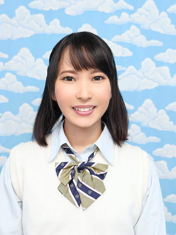 素人女子〇生 ラップ1枚隔ててお兄ちゃんと素股体験して発射できたら賞金GET！！ 鈴木ちひろ