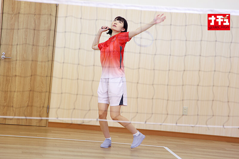 運動部女子羞恥2 練習中にハメ潮するほど突きまくれ! ~バドミントン部~ スレンダー微乳女子
