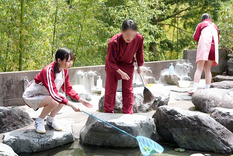 まさかこんなけなげなひよこ女子が…媚薬を盛られ理性完全崩壊!!ところかまわず異物オナニー!イキ漏らしアクメ!! 5