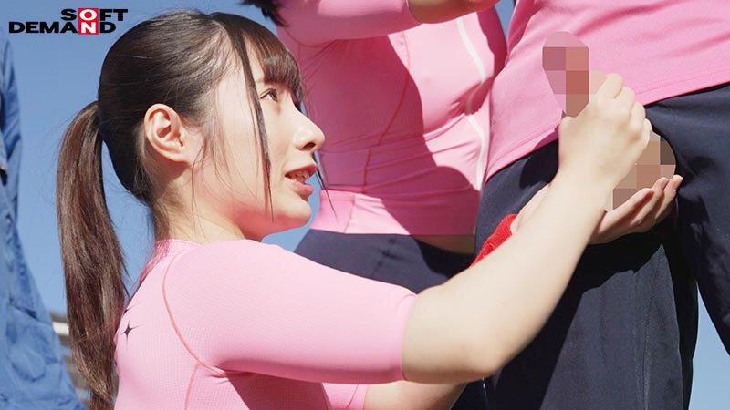手コキに若き汗を捧げる女子●生たち。私立新中野学院「発射部」