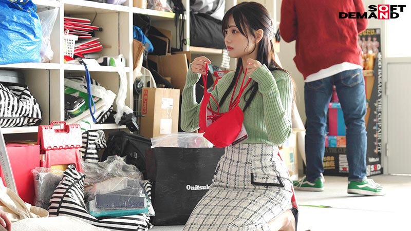 宣伝部 松永あかり 初AV出演