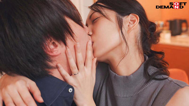 根っからの明るさで職場の絵画スクールはいつも笑顔で溢れてる 今村由美 34歳 素人人妻がAV初出演