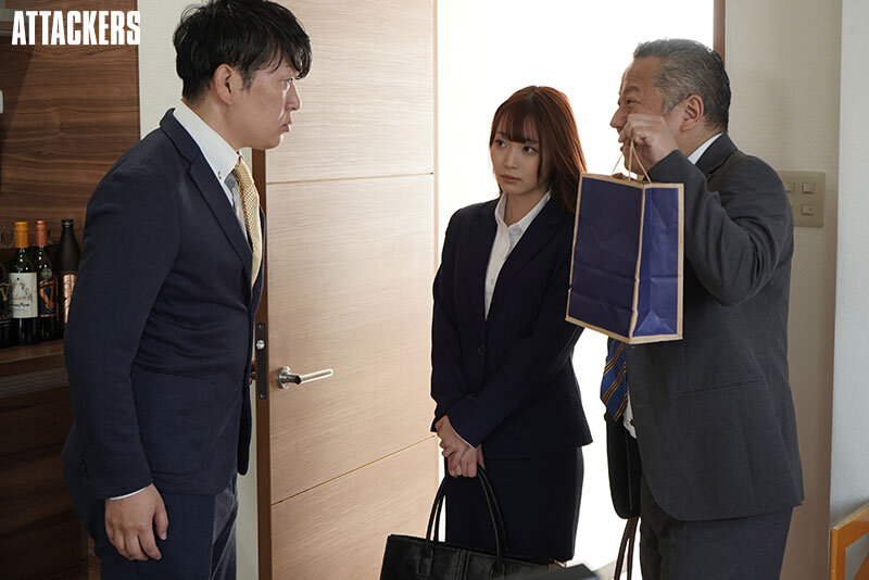 唾液が混じり合う密室接吻社長室 結月りあ