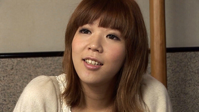 おいしい話には裏がある!映画出演の主演候補の話かと期待していたら単なる身体目的で意気消沈…。謝礼をもらって中出しSEX!