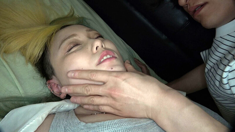 暗闇連れ込みSEX 巨乳が過ぎるド派手美女、おっぱい使いまくりセックス。爆ぜる巨乳の恵体 ネネさん