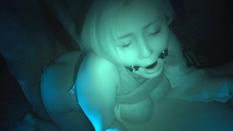 暗闇連れ込みSEX 巨乳が過ぎるド派手美女、おっぱい使いまくりセックス。爆ぜる巨乳の恵体 ネネさん