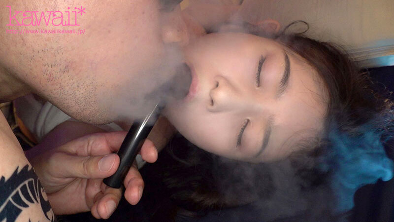 媚薬ヤリサーに迷い込んだ世間を知らないウブ女子大生 ヤバヤバアヘアヘ中出し大乱交 設楽ゆうひ