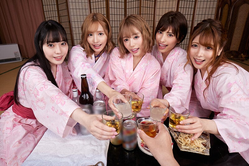 【VR】ハーレム過ぎるヤリサー温泉旅行！全方位エロすぎ飲酒乱交パーティー 高瀬りな 新村あかり 浜崎真緒 百永さりな 若宮はずき