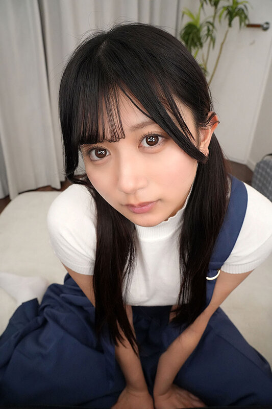 【VR】元気の無い内気なアルバイトの悩みを聞いてあげると誰にも見せた事のない笑顔で体を絡ませながら甘えてきた 北岡果林