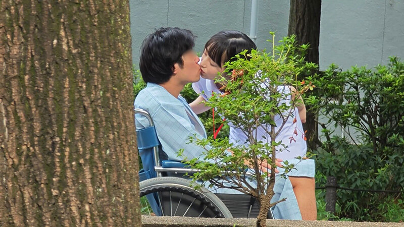 大好きだった幼馴染の看護師は患者にまわされていました。小島みこ