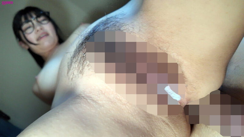 もの凄い性欲!仕事と子育てでオナニーする暇もないシングルマザーと中出しSEX みき 28歳