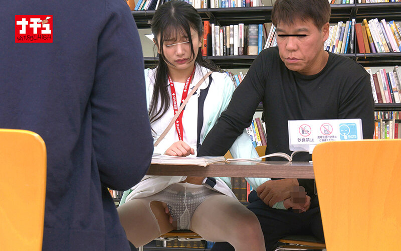 図書館で声も出せず糸引くほど愛液が溢れ出す敏感娘32 黒髪パイパン看護師