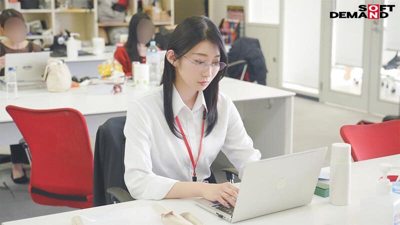 秘書 守屋よしの 初AV出演