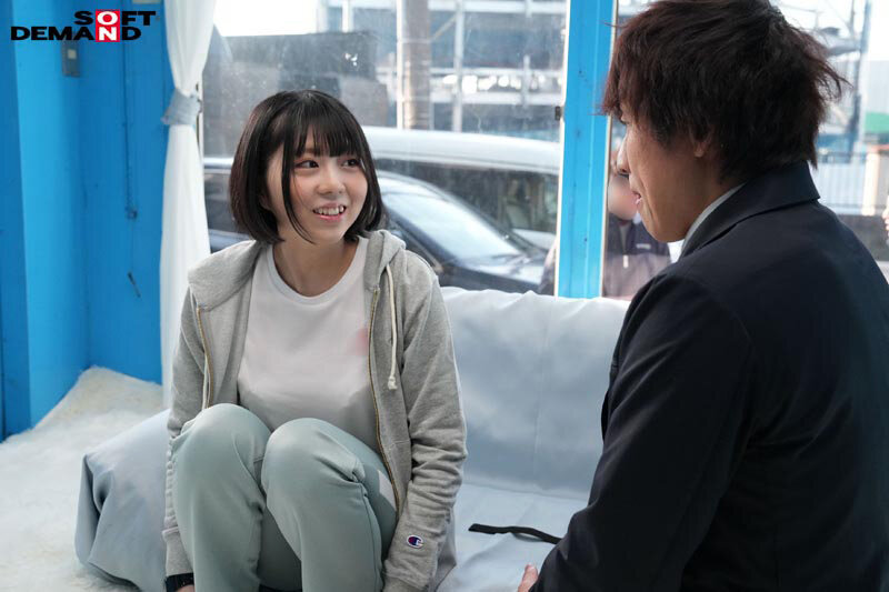 マジックミラー号 優しくてお世話好きな美人女子マネージャーが童貞くんを赤面筆おろし のはずが...実は絶倫AV男優で失禁・痙攣お構いなし何度イっても止まらない激ピストンで無許可中出し！