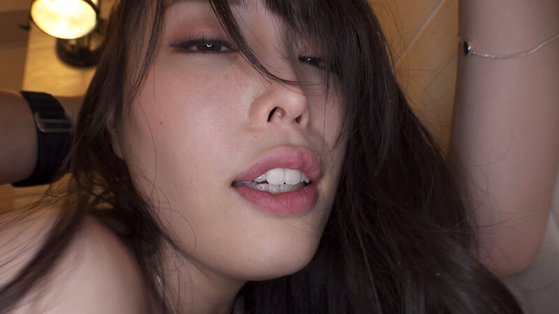 THE ドキュメント 本能丸出しでする絶頂SEX 寝取られ願望の旦那にAV出演させられ他人棒に狂う淫乱美人妻 稲森あみ