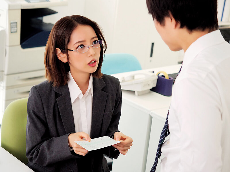 経費でピンサロ行ったことが経理の女子社員にバレて叱られると思ったら僕に惚れてたみたいで嫉妬のジト目フェラで何度も抜かれまくった 美咲かんな