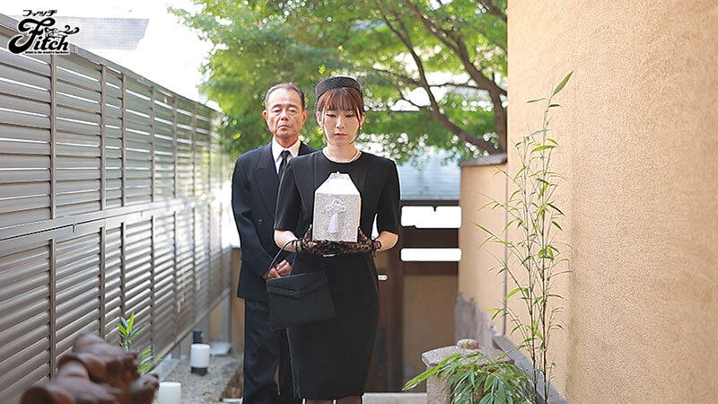 麻縄調教!美白の巨乳未亡人を縛り上げる油緊縛 宝田もなみ