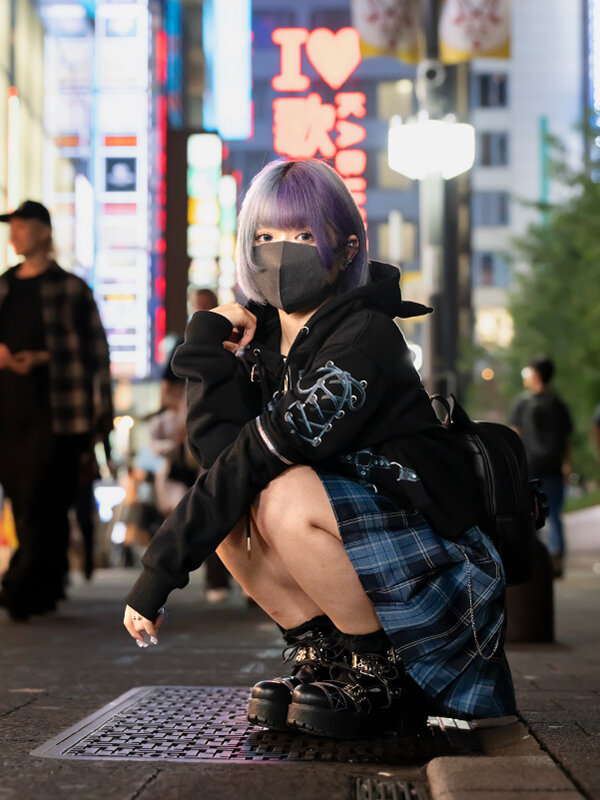 無感情、冷徹、興味なし、これがトー横女子のリアル ～だけど僕らのような●げられたいM男にはたまらないんです…～ るるちゃ