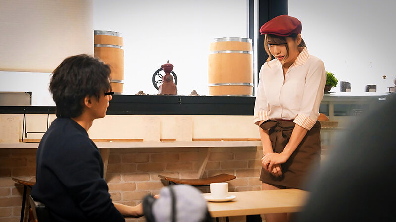 カフェレストランでカスハラ痴〇に合うパート妻【配信限定vol.1】