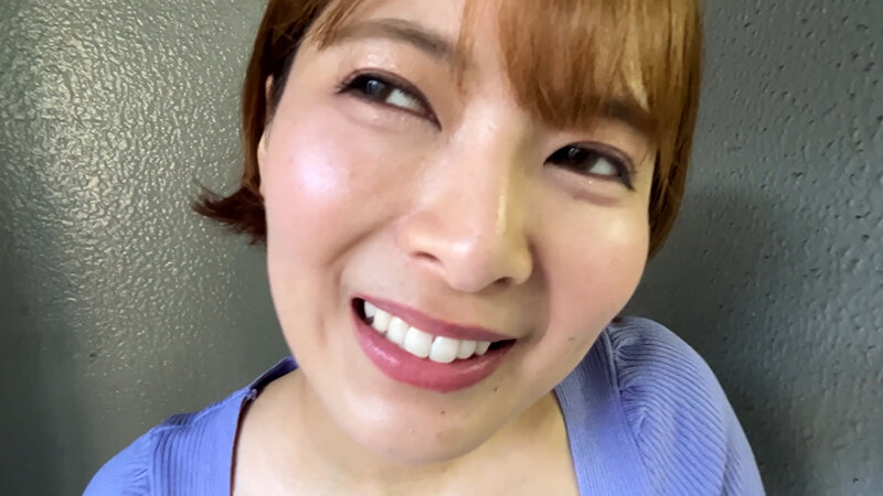 街角で声をかけて口内観察させてもらう アパレル店員 さつきちゃん